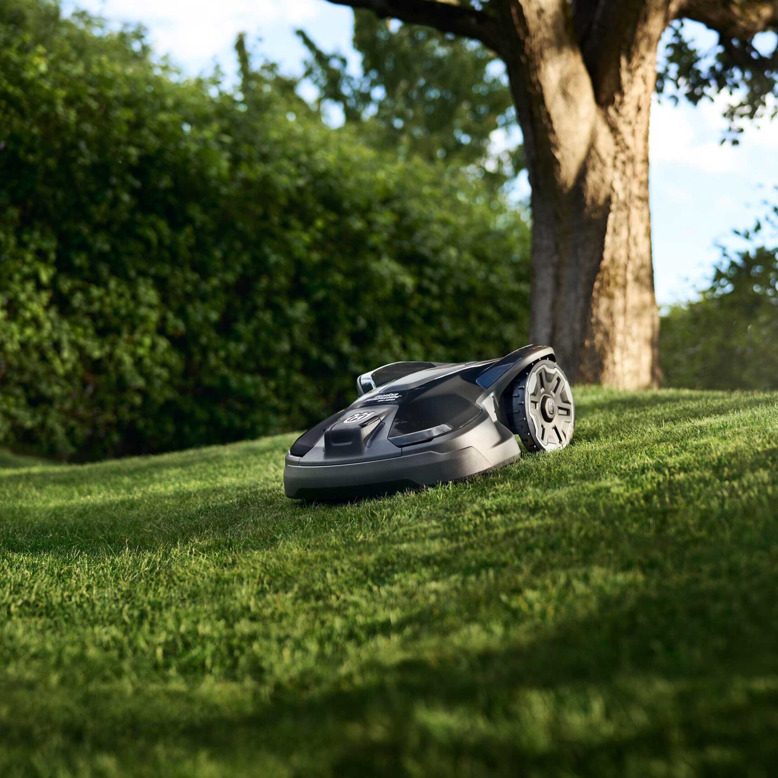 Husqvarna Automower 320 NERA Landpower Robotics