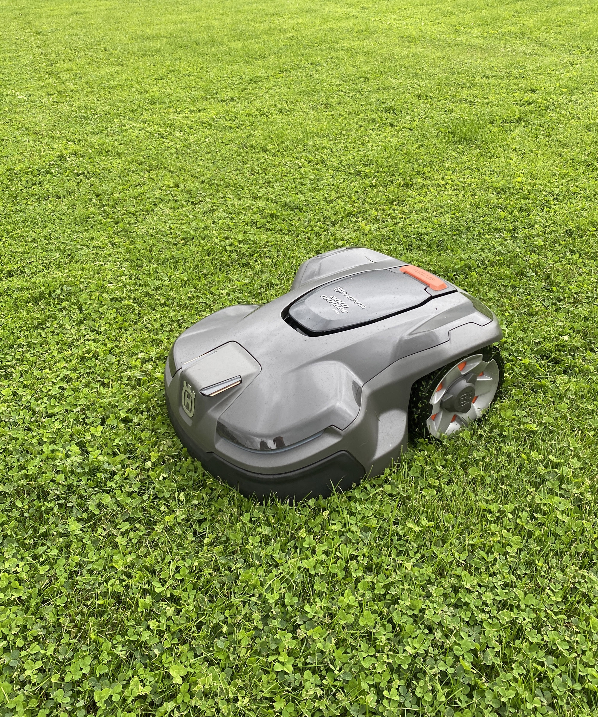 Husqvarna Automower 415x Review Robot Mower Packed With Hi tech Features Gardeningetc