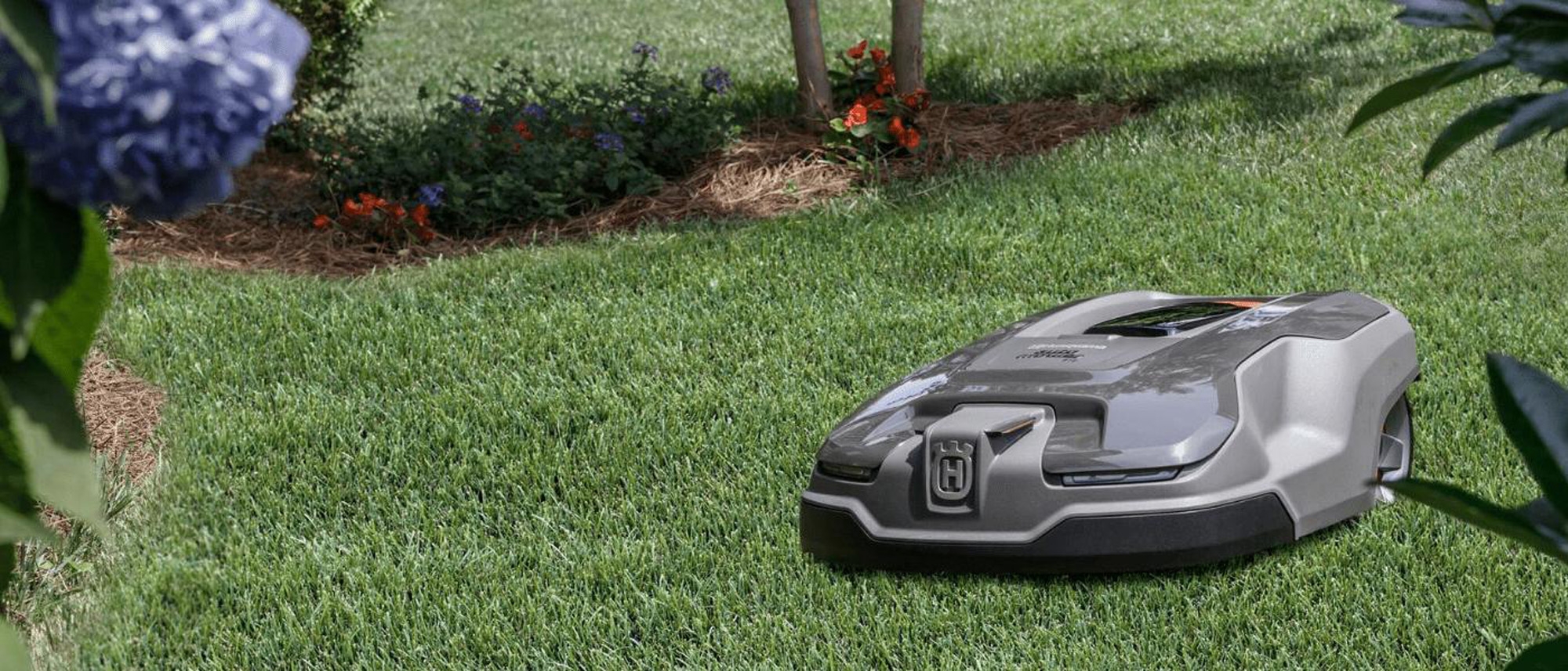Husqvarna Automower 415X Robot Lawn Mower Review Tom s Guide