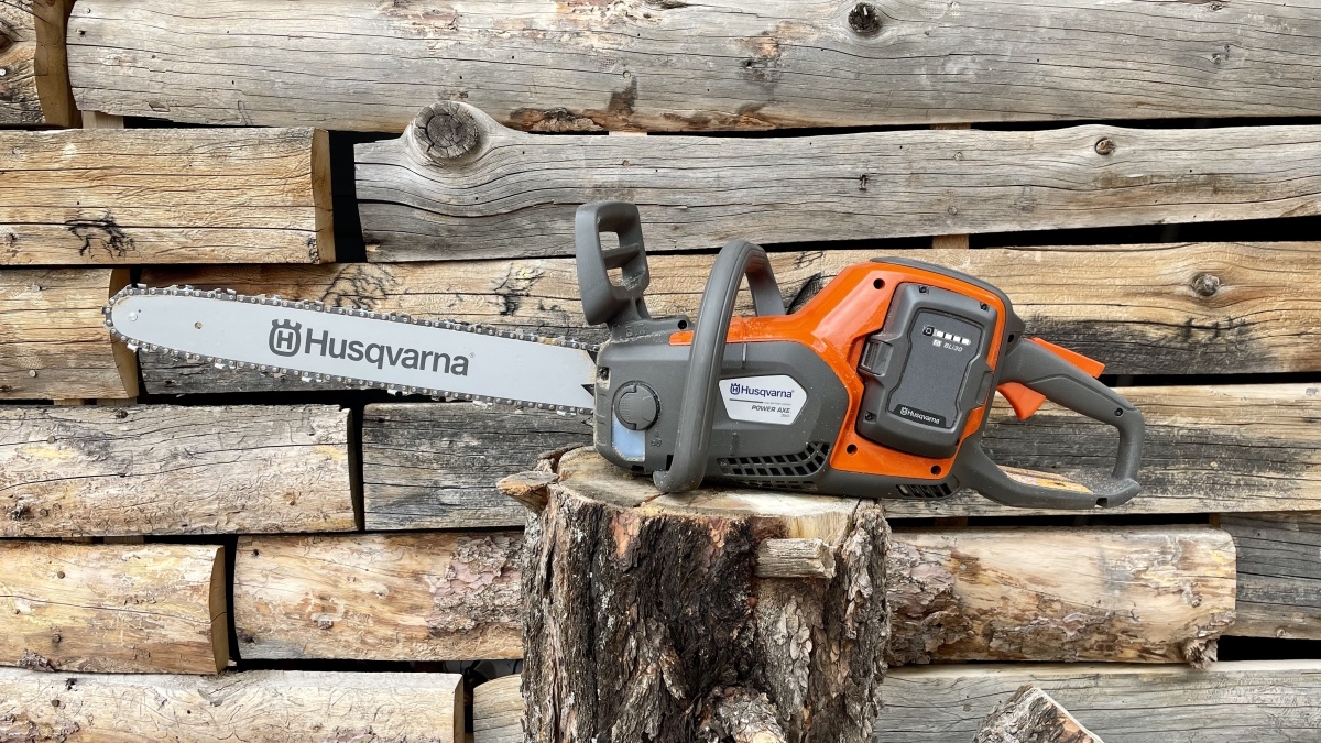 Husqvarna Power Axe 350i Review Tested Rated