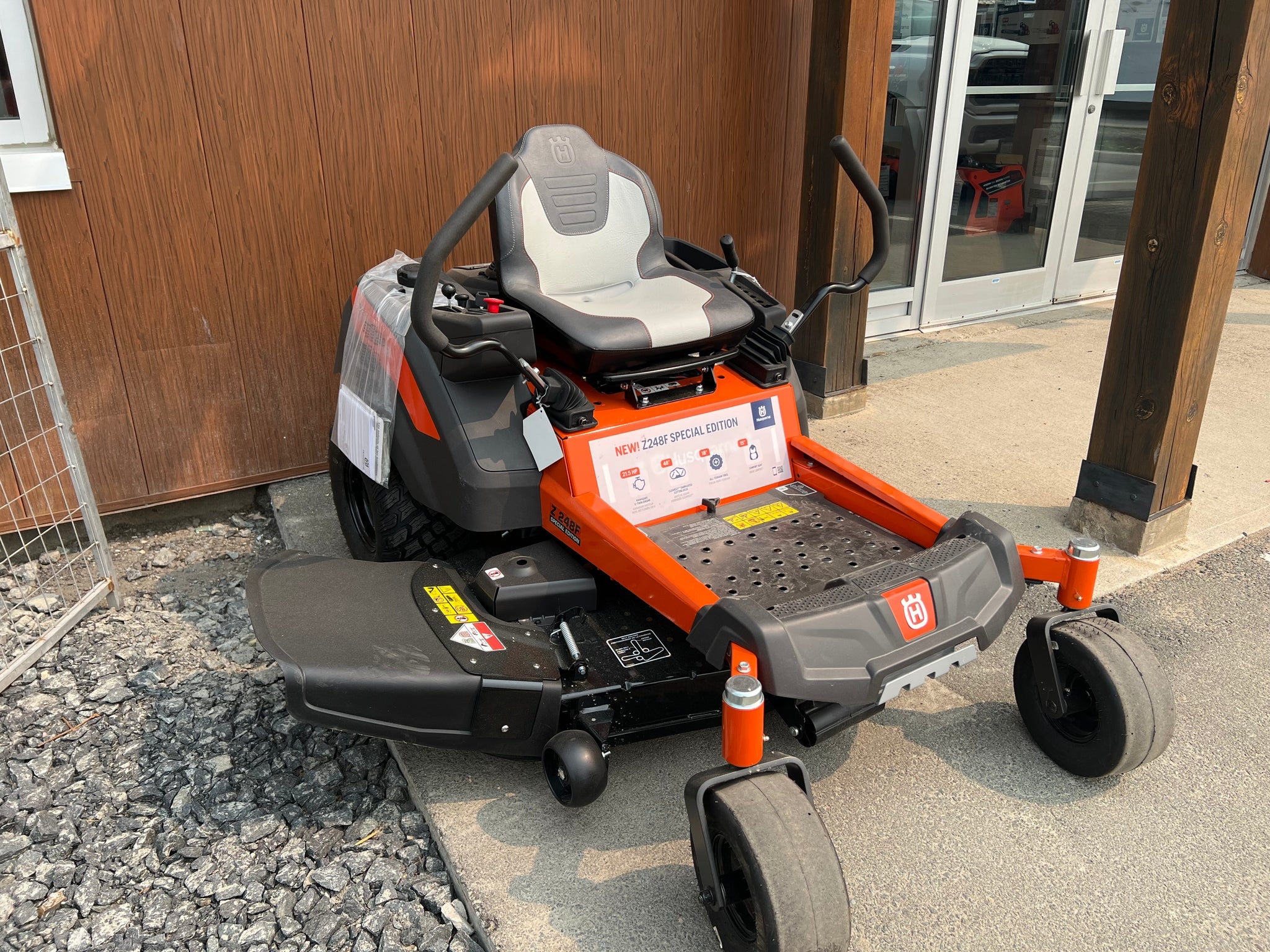 newest husqvarna 0 turn
