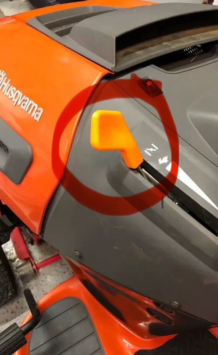 throttle on husqvarna lawn mower