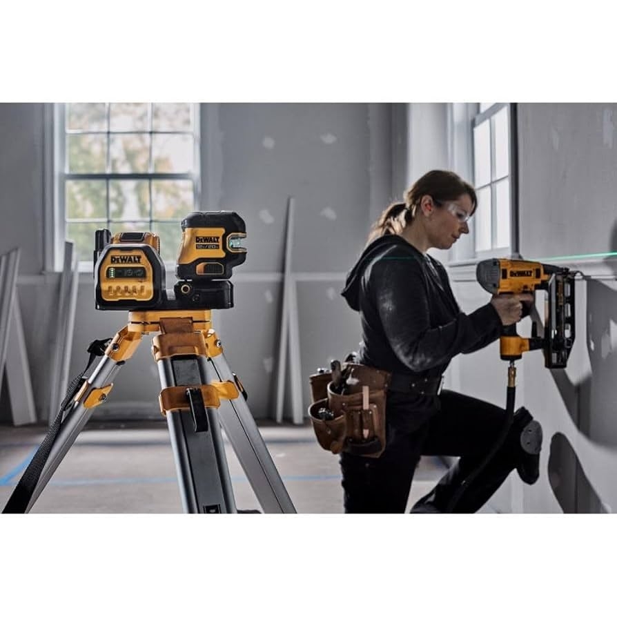 Line Level DEWALT 20V 12V Cross Line Laser Level Tool Only DCLE34030GB DeWalt 3x360 Laser Level Kit
