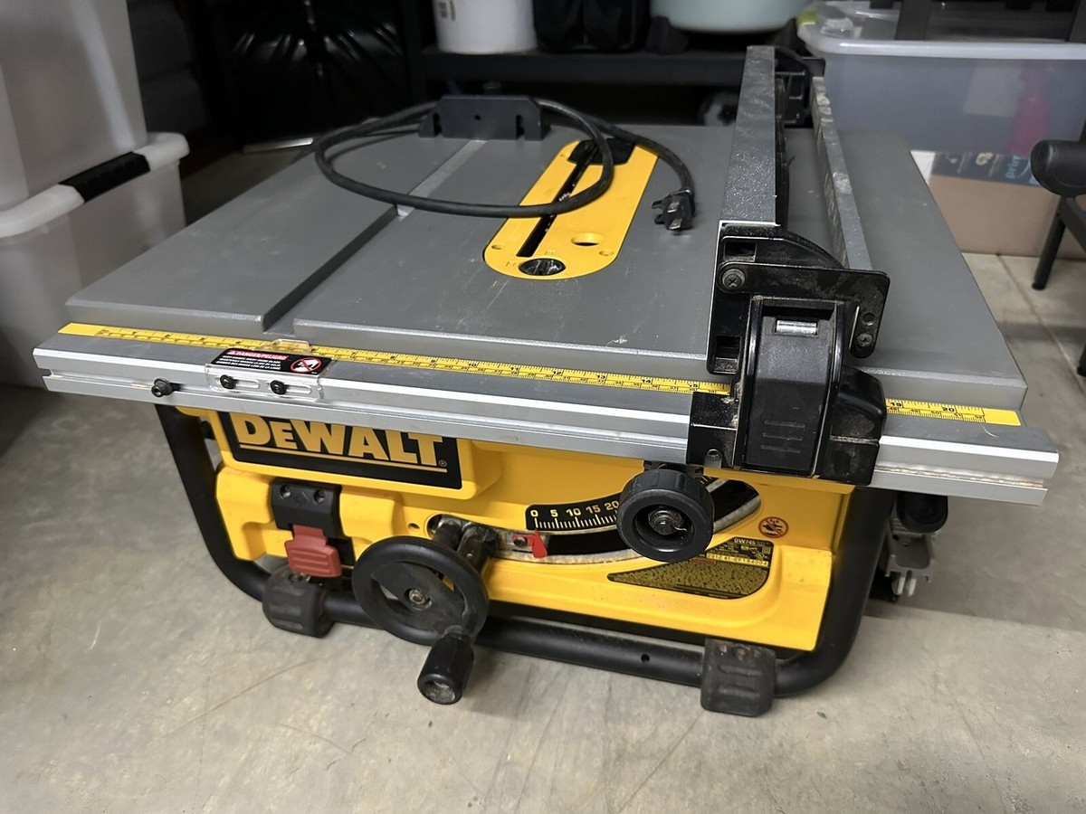  Local Pickup Only Dw745 DEWALT 15 Amp Corded 10 In Compact Table Saw
