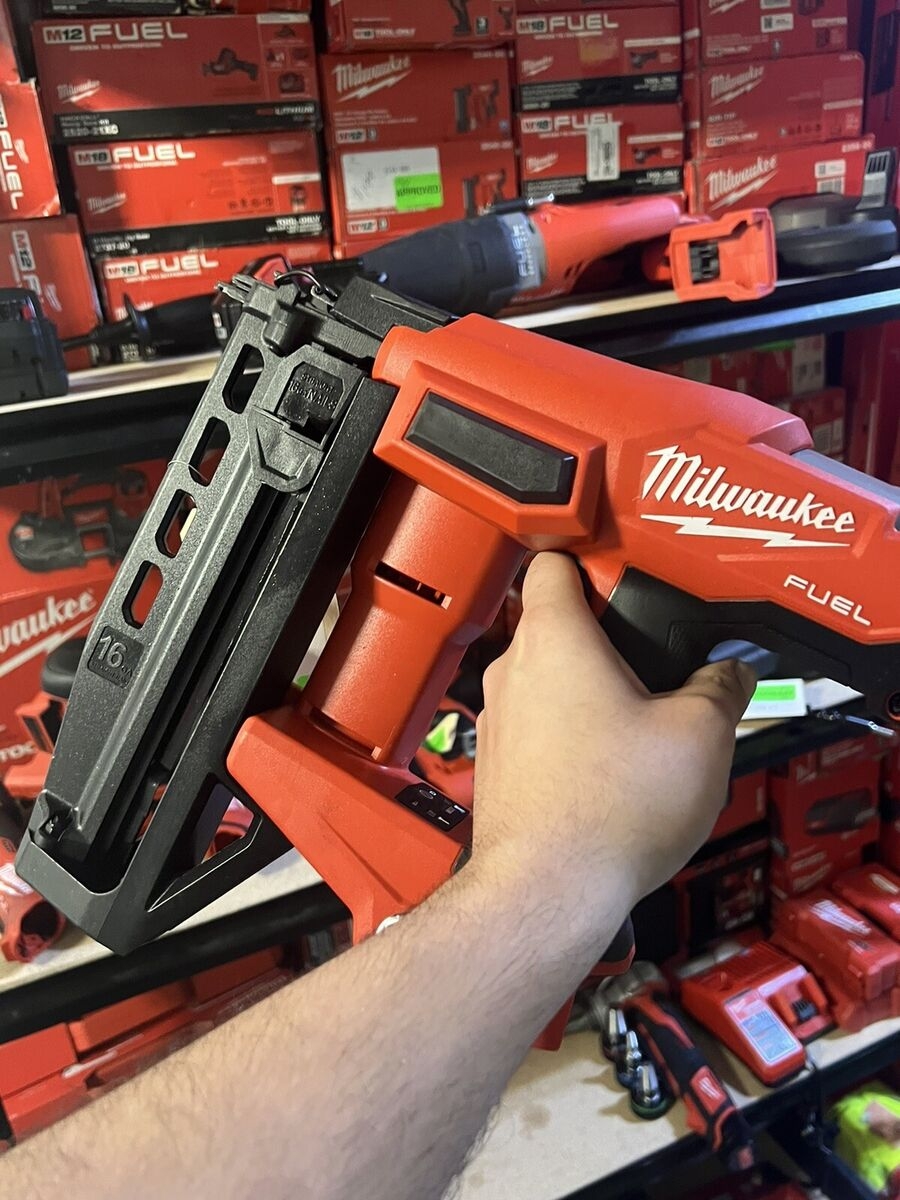 Milwaukee 3020 20 M18 FUEL 16 Gauge Straight Finish Nailer EBay
