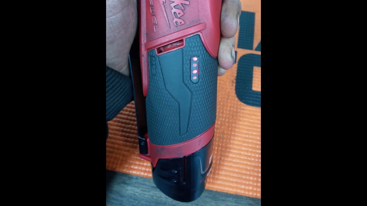 Milwaukee M12 Blinking Light Problem Easy Fix YouTube