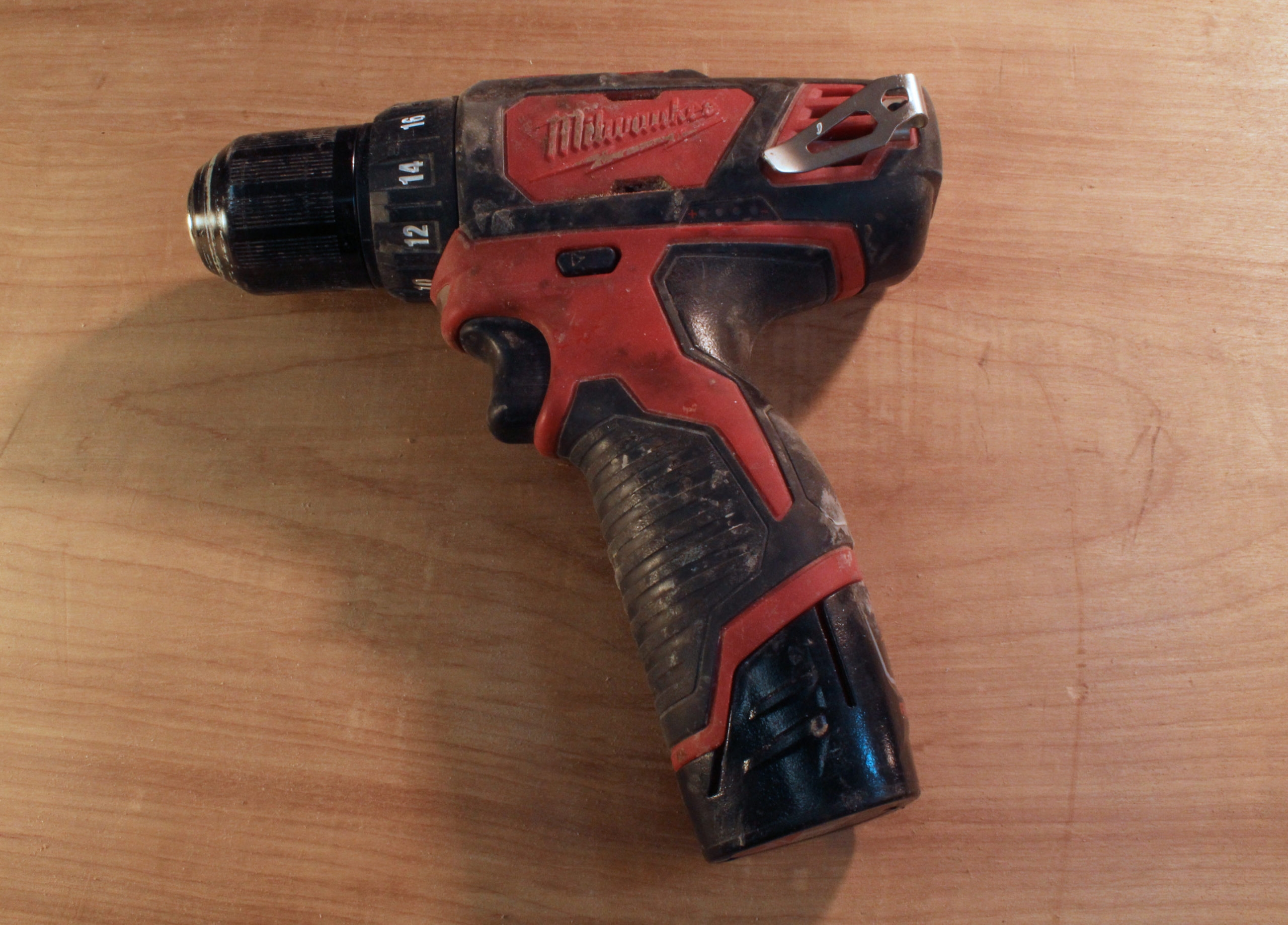 milwaukee drill driver m12