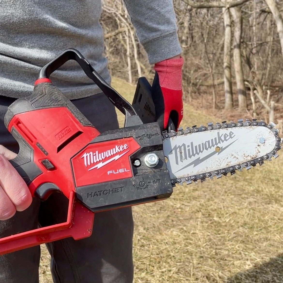 milwaukee m12 chain saw