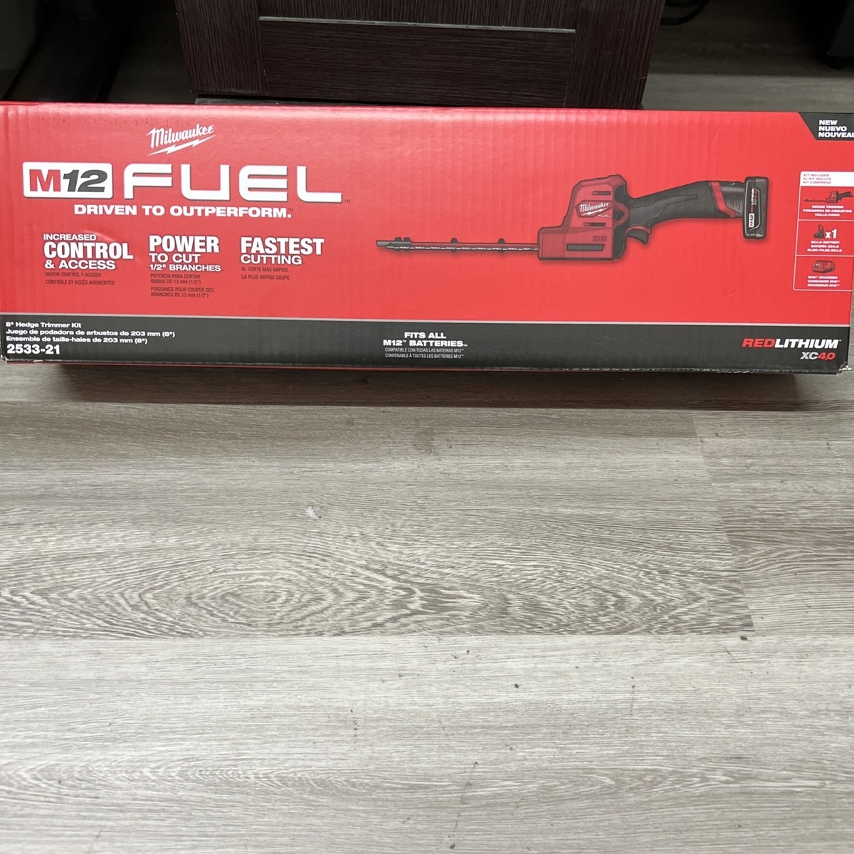 milwaukee m12 hedge trimmer