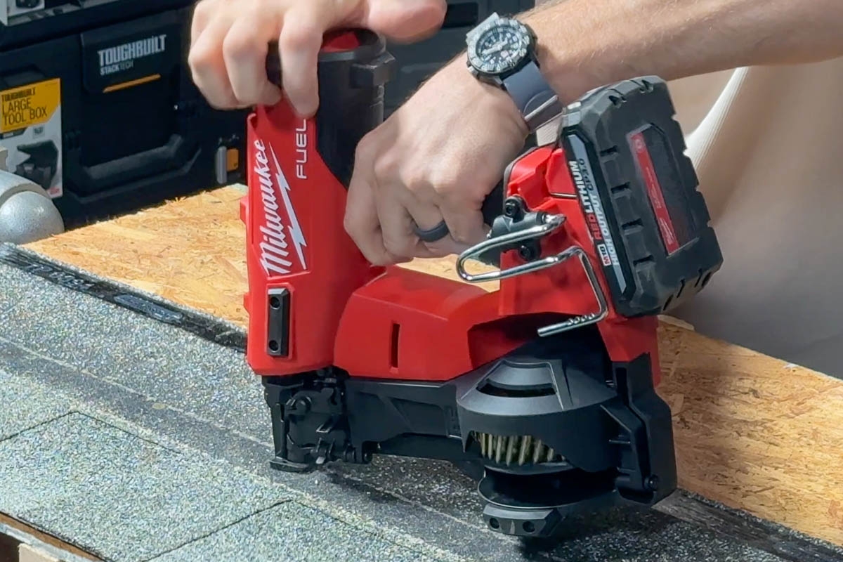 Milwaukee M18 Fuel Coil Roofing Nailer Review 2909 Pro Tool Reviews