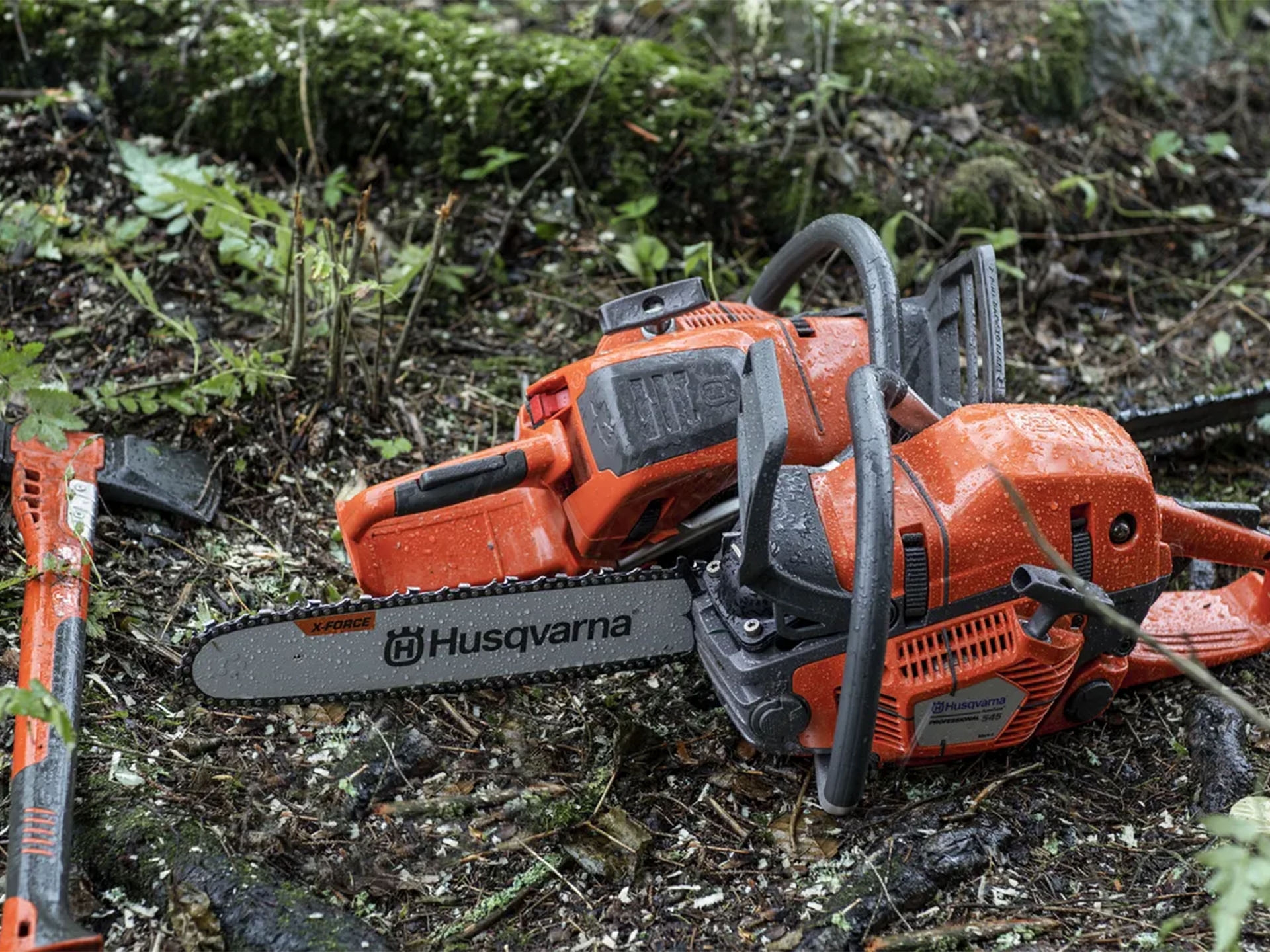 New Husqvarna Power Equipment 550 XP Mark II 20 In Bar SP33G Valentine NE Specs Price Photos Orange HUS508795