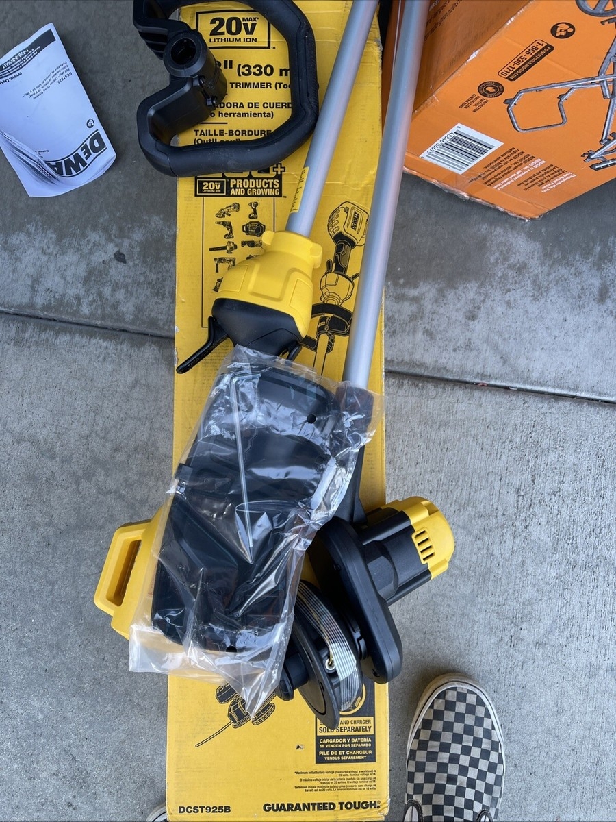Restringing Dewalt 20v Weed Eater DEWALT DCST925B 20V MAX 20 Volt Li ion 13 in Cordless