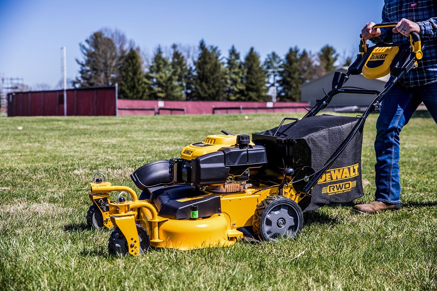 The 8 Best Lawn Mowers Of 2025 Electric And Gas Mower Reviews