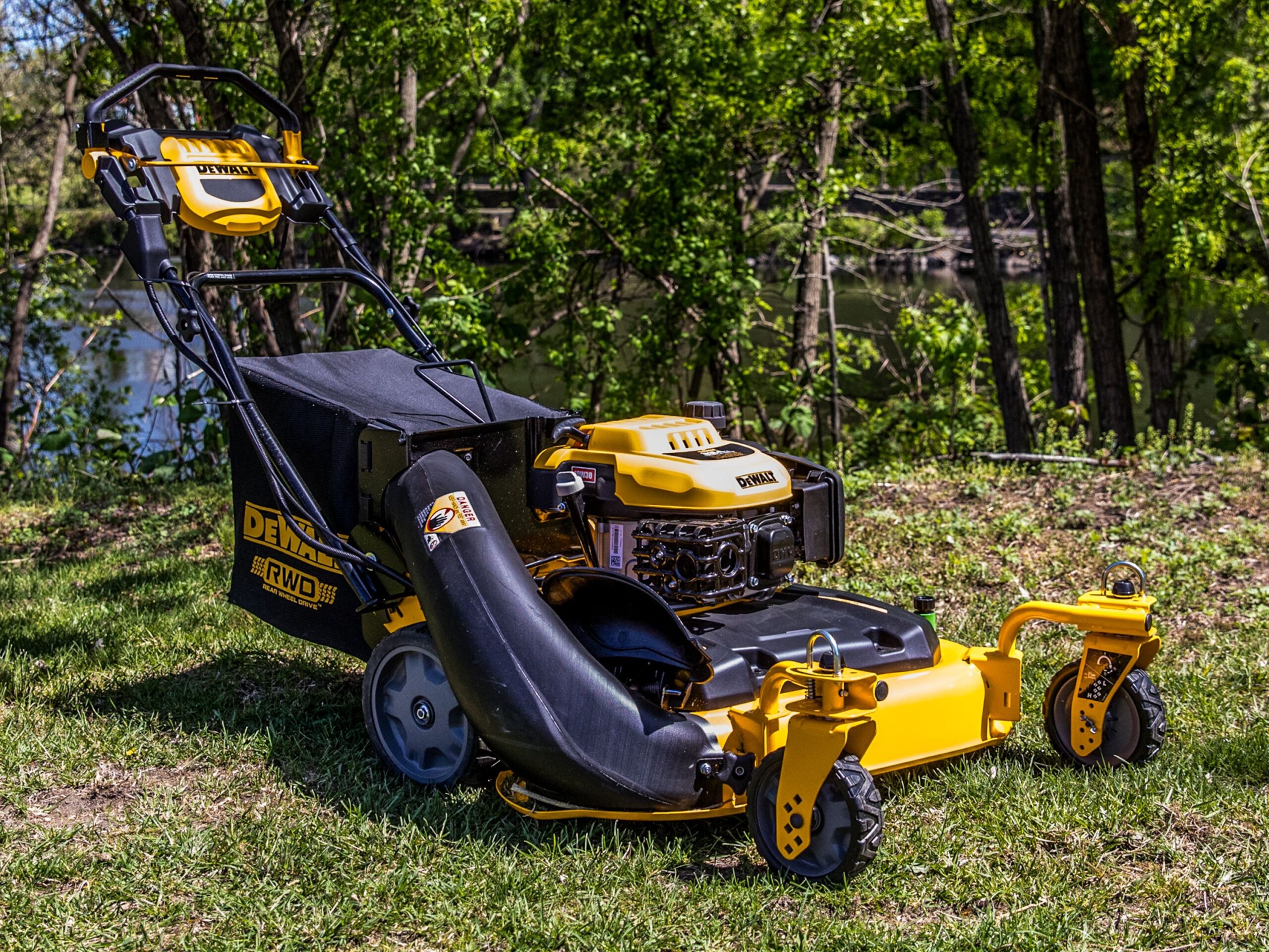 The 8 Best Self Propelled Lawn Mowers Walk Behind Lawn Mowers