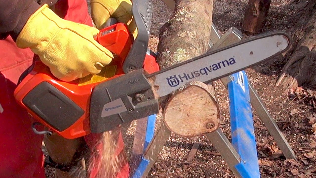 THE LITTLE CHAINSAW THAT COULD HUSQVARNA BATTERY CHAINSAW REVIEW YouTube