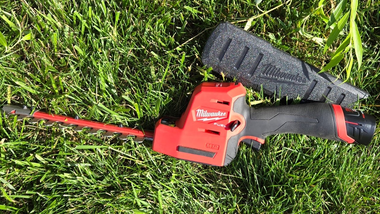 The Milwaukee M12 Hedge Trimmer Is Lightweight And Very Powerful For Its Size YouTube
