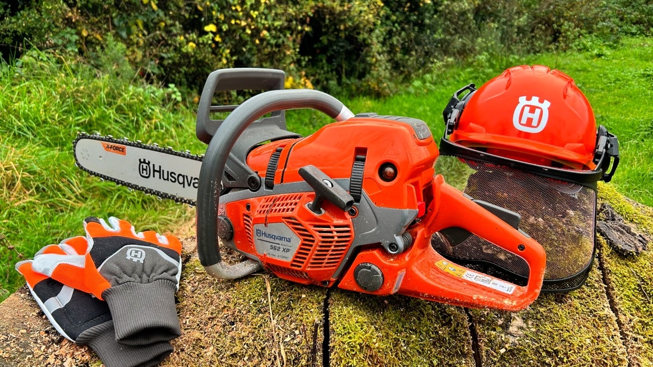 60cc husqvarna chainsaw