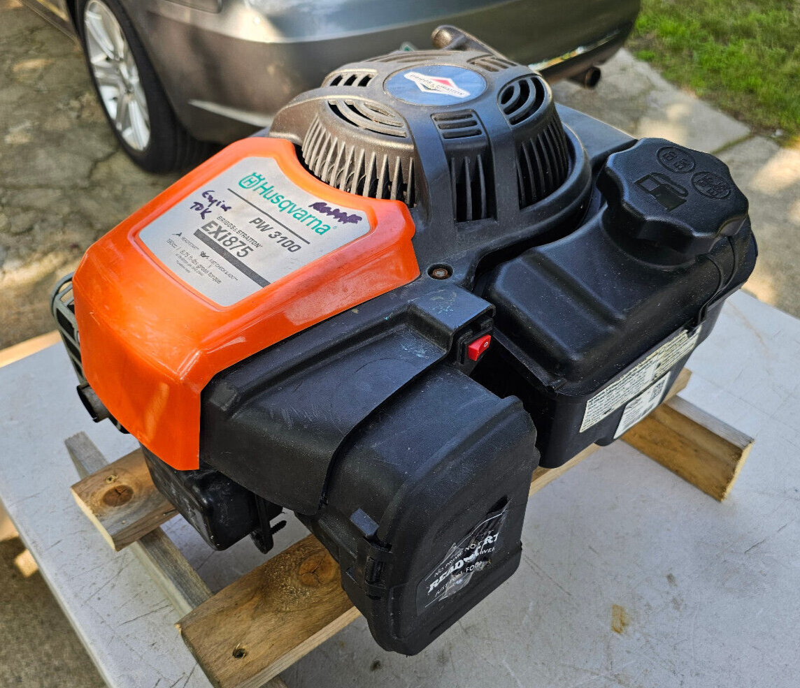 24OO68 HUSQVARNA BRIGGS STRATTON ENGINE EXI875 SHORT VERTICAL SHAFT VGC EBay