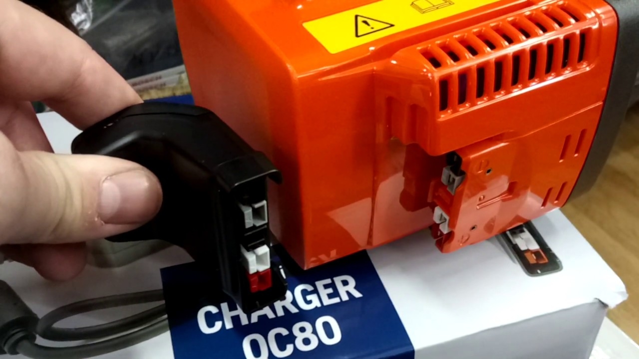 Charging The BLi20 Battery With The QC80 Charger For The Husqvarna 120i Chain Saw YouTube