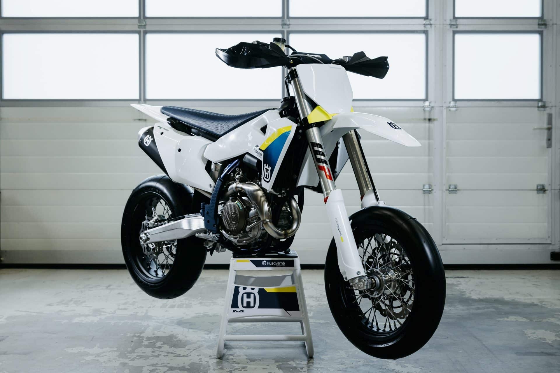 Husqvarna FS 450 2025 La Supermoto Definitiva Habla Sueco