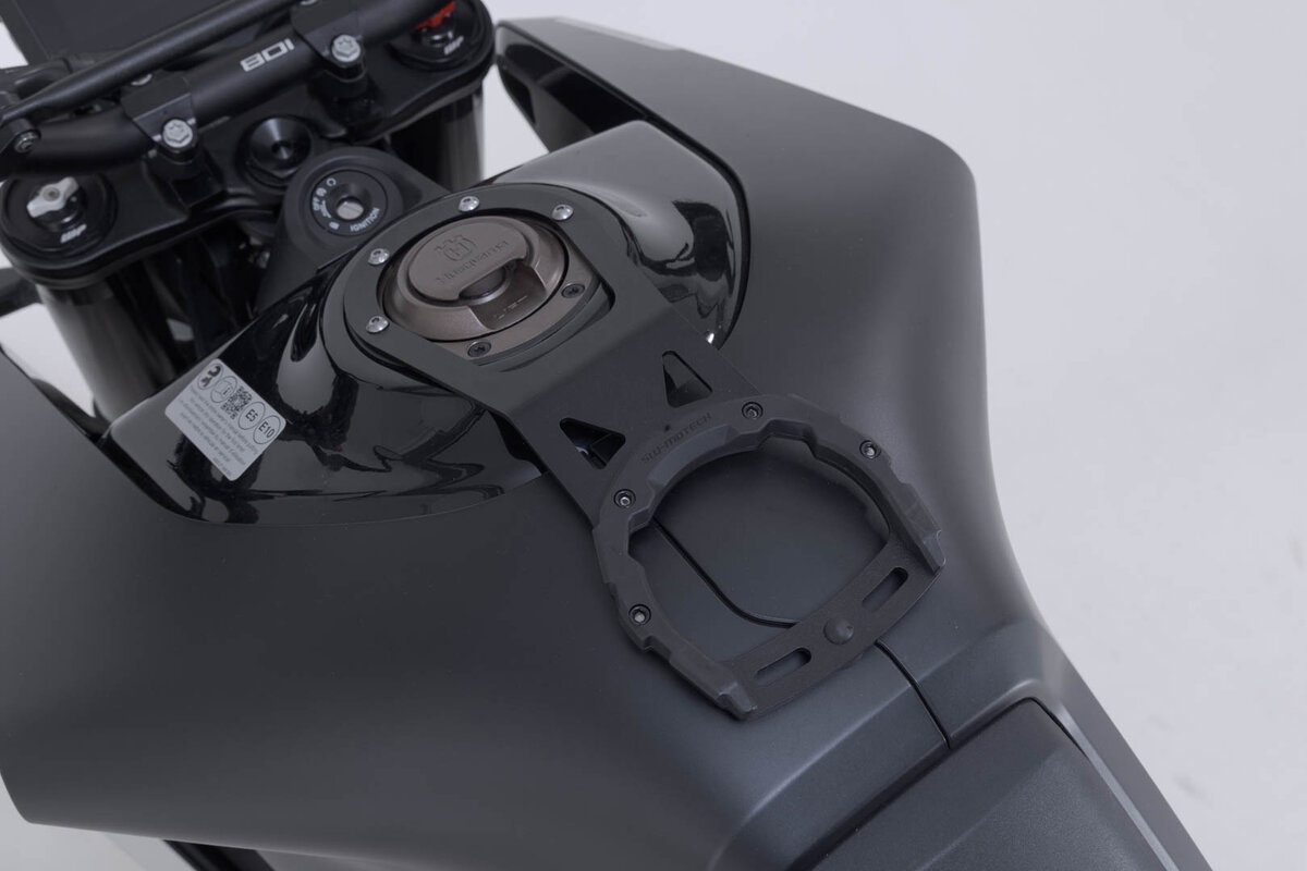 PRO Tank Ring From SW MOTECH For Husqvarna Svartpilen 801 24 